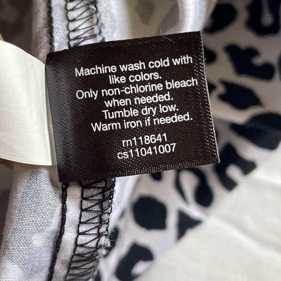 Lane Bryant Button Down Blouse Animal Print Top Plus Size 26 Black White u - Picture 10 of 10